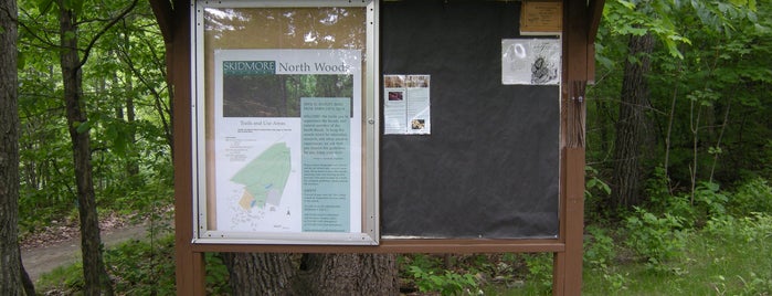 Kiosk at North Woods Red Trail is one of Sustainable Skidmore.