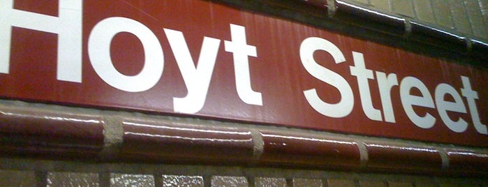 MTA Subway - Hoyt St (2/3) is one of Kimmieさんの保存済みスポット.
