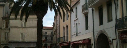 Place du Marché is one of Escapade à Nîmes.