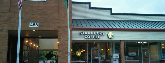 Starbucks is one of Lieux qui ont plu à Denis.