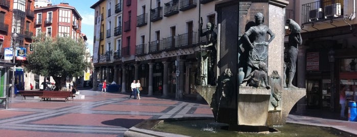 Plaza de la Fuente Dorada is one of Plazas que visitar en Valladolid.