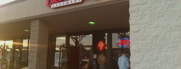 Cold Stone Creamery is one of great spots to eat in california.