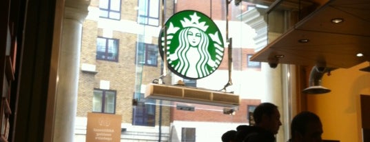 Starbucks is one of Joelle : понравившиеся места.