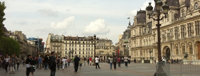 Place de l'Hôtel de Ville – Esplanade de la Libération is one of Most beautiful squares in Paris.