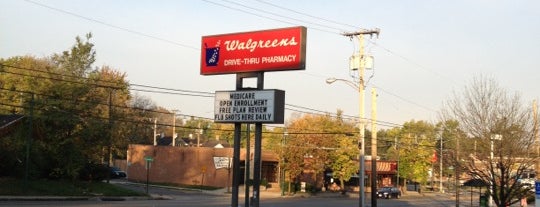 Walgreens is one of Locais curtidos por Patti.