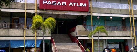 Pasar Atum is one of Shopping Mall in Surabaya.