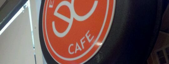 Eggroll Cafe is one of Tempat yang Disimpan Dana.