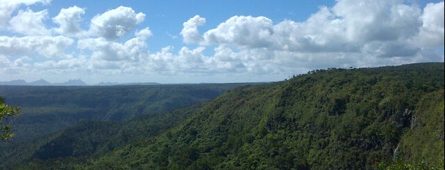 Gorges Viewpoint is one of Mb.