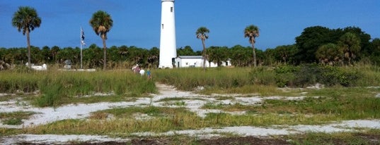 Egmont Key Lighthouse is one of Lugares favoritos de Lizzie.