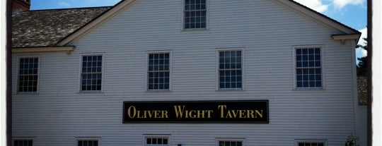 Oliver  Wight Tavern is one of WOOCard Venues.