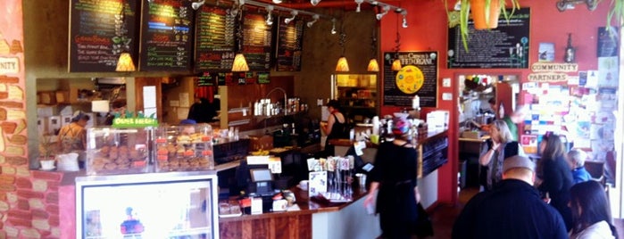 Chaco Canyon Organic Cafe is one of Tempat yang Disukai Cusp25.