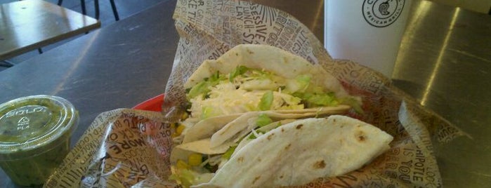 Chipotle Mexican Grill is one of Lugares favoritos de Elephant.