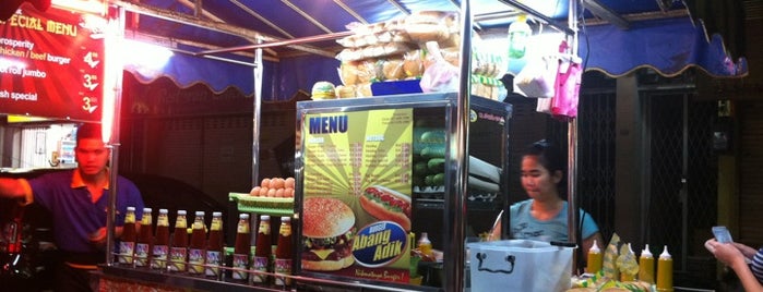 Abang & Adik Burger is one of Tempat yang Disukai ꌅꁲꉣꂑꌚꁴꁲ꒒.