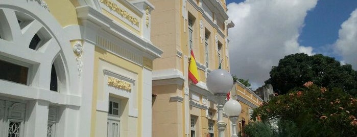 Hotel Globo is one of Centros Culturais.