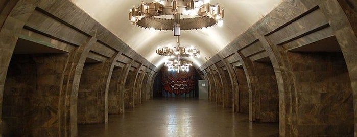 Станция «Олимпийская» is one of EURO 2012 KIEV WiFi Spots.