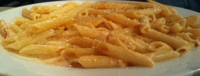 Mary's Pizza & Pasta is one of Christopherさんのお気に入りスポット.