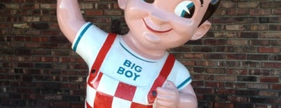 Big Boy Restaurant is one of Favorite places.