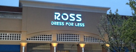 Ross Dress for Less is one of Locais curtidos por Terri.