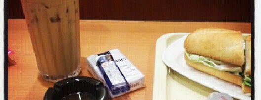 Doutor Coffee Shop is one of Smoking is allowed 02.