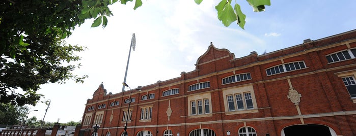 Barclays Premier League Grounds & Stadiums 2013/14