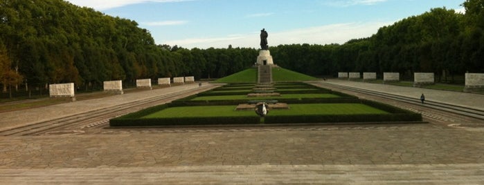 Treptower Park is one of Guten Tag, Berlin!.