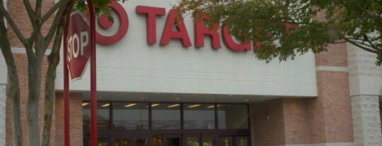 Target is one of Lugares favoritos de chad.