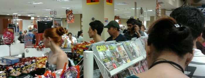 Nacional Supermercados is one of Floripa Shopping.