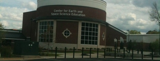 TJC Center for Earth and Space Science Education is one of Orte, die Matt gefallen.