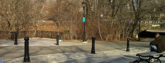 Bronx Park is one of NYC ROMANTIC.
