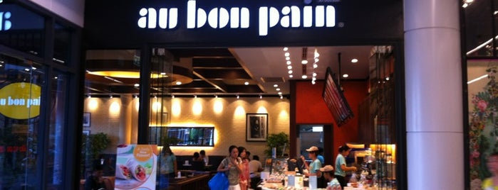 Au Bon Pain is one of Locais curtidos por Yodpha.