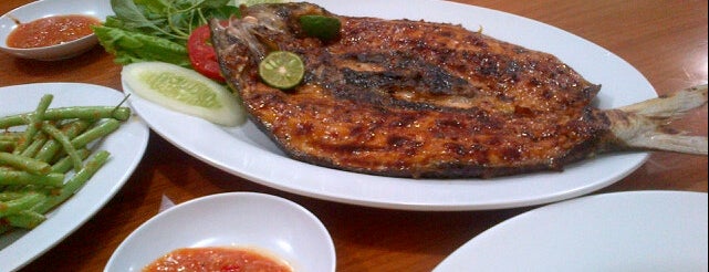 Dermaga seafood is one of Restoran Seafood Enak di Jakarta.