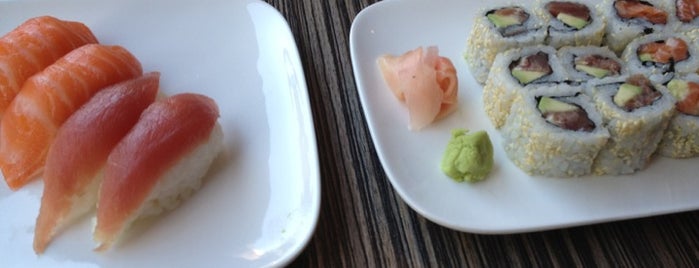 Mikan sushi is one of Orte, die Cynthia gefallen.