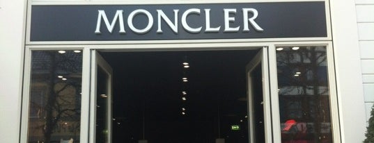 Moncler is one of Ann : понравившиеся места.