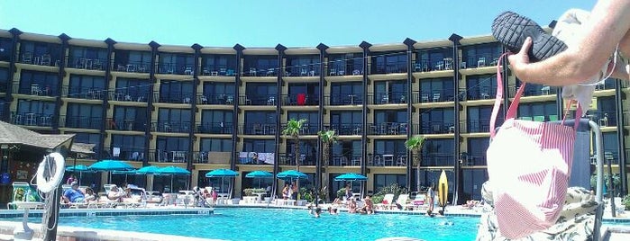 Hawaiian Inn Daytona Beach Resort is one of Lugares favoritos de Jessica.