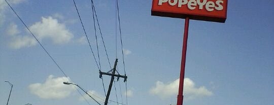 Popeyes Louisiana Kitchen is one of Places I've Eaten At.