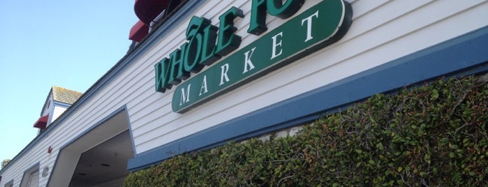 Whole Foods Market is one of สถานที่ที่ Renato ถูกใจ.