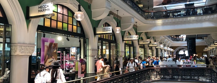 Queen Victoria Building (QVB) is one of Crowded Sydney.