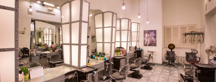 Kim Sun Young Hair Beauty Salon is one of สถานที่ที่ mika ถูกใจ.