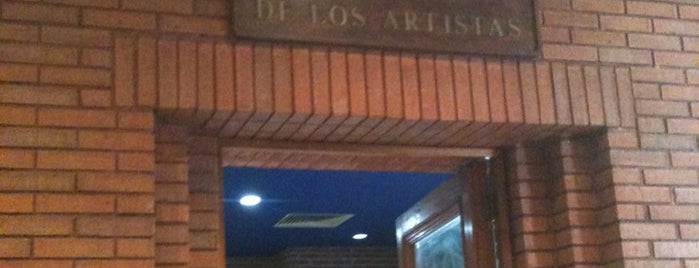 Cafe de los artistas is one of Tempat yang Disukai Serch.