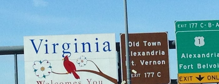 Virginia / DC Border is one of Lugares favoritos de Tessa.