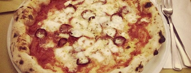 Pepe In Grani is one of Pizzerie a Napoli e dintorni.