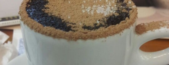 Vanilla Caffé is one of Melhores Cafeterias!.