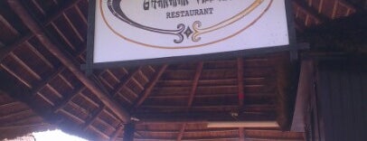 Ghanaian Village Restaurant is one of Lieux sauvegardés par Kimmie.