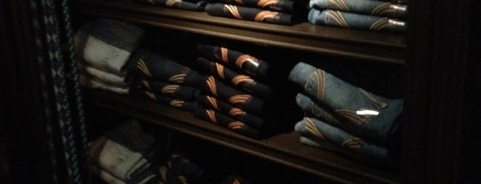 Hollister Co. is one of Places I Frequent.