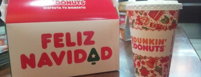 Dunkin' is one of Locais curtidos por Natalia.