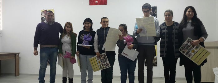 Elbruz Bilge Özel Eğitim Mesleki Eğitim Merkezi is one of Odunpazarı Anaokulu, İlk, Ortaokul ve Liseleri.