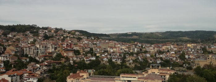 Хотел "Етър" is one of Veliko Tărnovo.