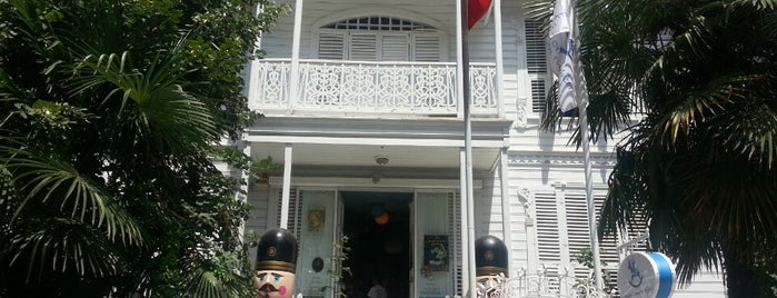 Istanbul Toy Museum is one of 10 Fun Activities For Children in Istanbul.