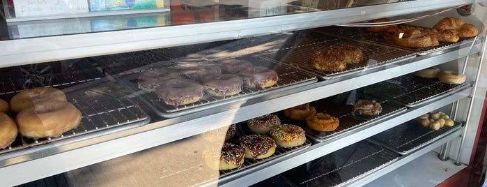 Monarch Donuts is one of DONUTS!!!.