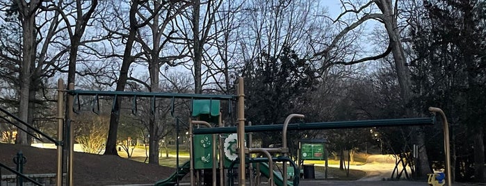 Grant Park Playground is one of Kids Activities.